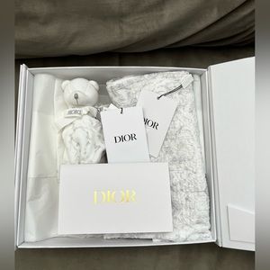 NWT Authentic Dior Baby Newborn Giftset